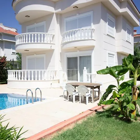 Villa Golf Village *